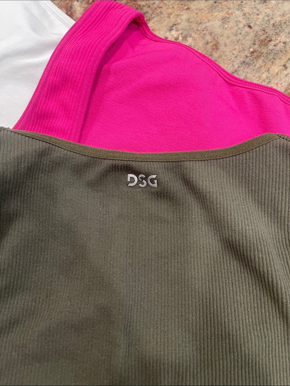 D&G Sleeveless Ribbed Tank Tops W/Bra- S:M Set of 7 - Picture 3 of 3